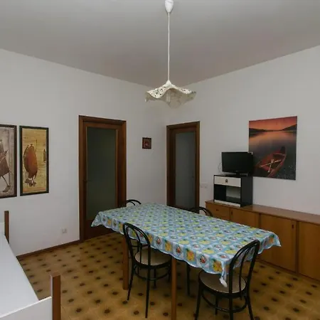 Διαμέρισμα Quadrilocale Con Giardino A 200 Metri Dal Mare A - M105 *